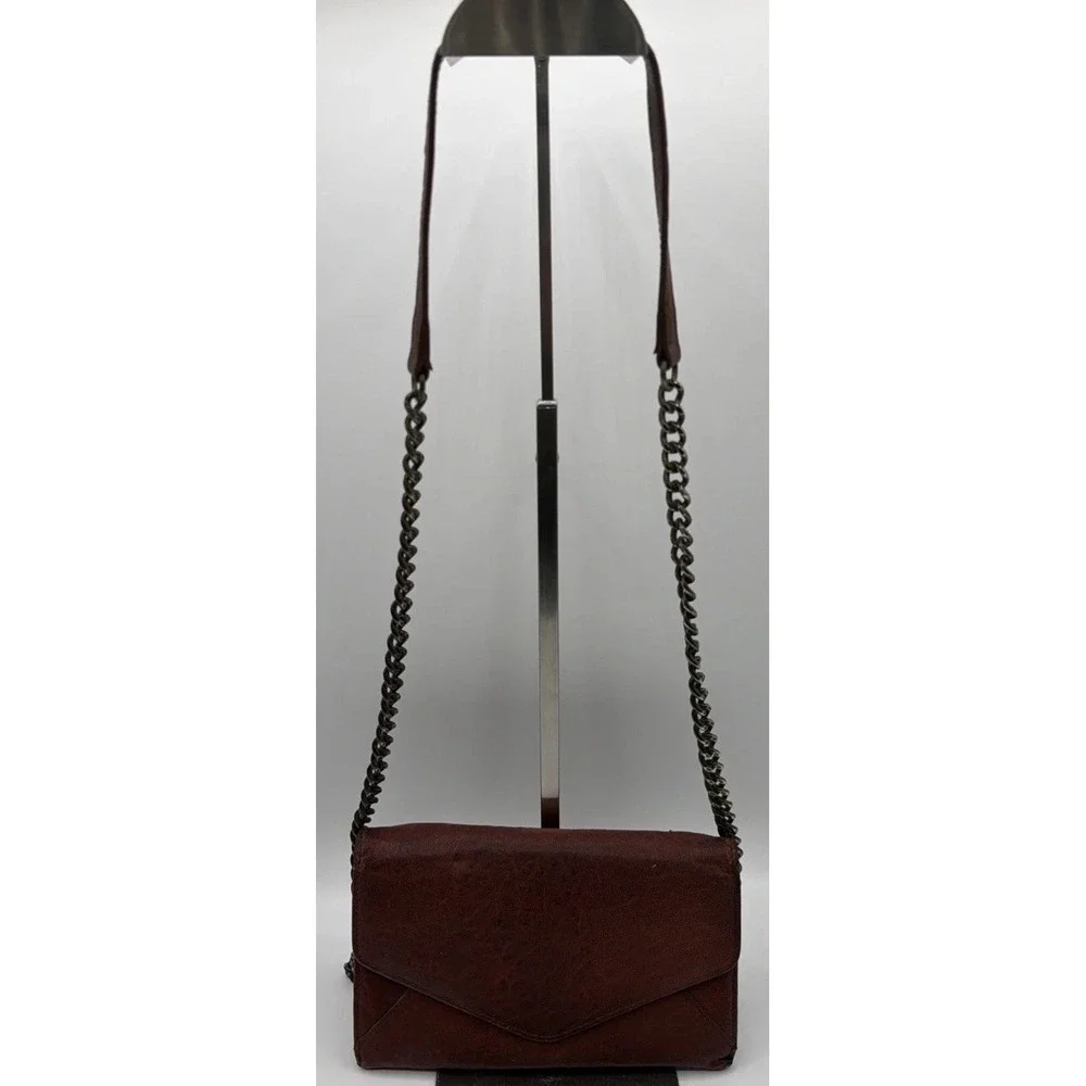 Vintage Will Leather Goods Envelope Clutch w/removable Chain Shoulder Strap.